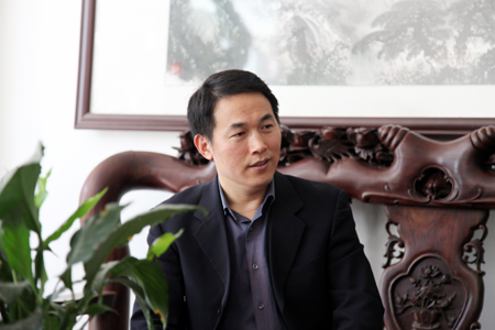 山东新稀宝股份有限公司董事长汤传忠先生