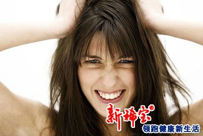 <em>头发</em>爱<em>出油</em>不妨<em>试试</em>用淘米水洗头_保健小常识